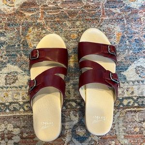 Brand New Red Dansko Slide Sandals w Adjustable Straps S37